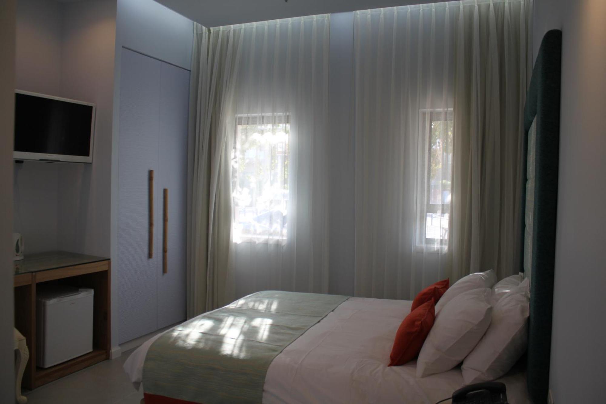 Bat Galim Boutique Hotel Хайфа Стая снимка